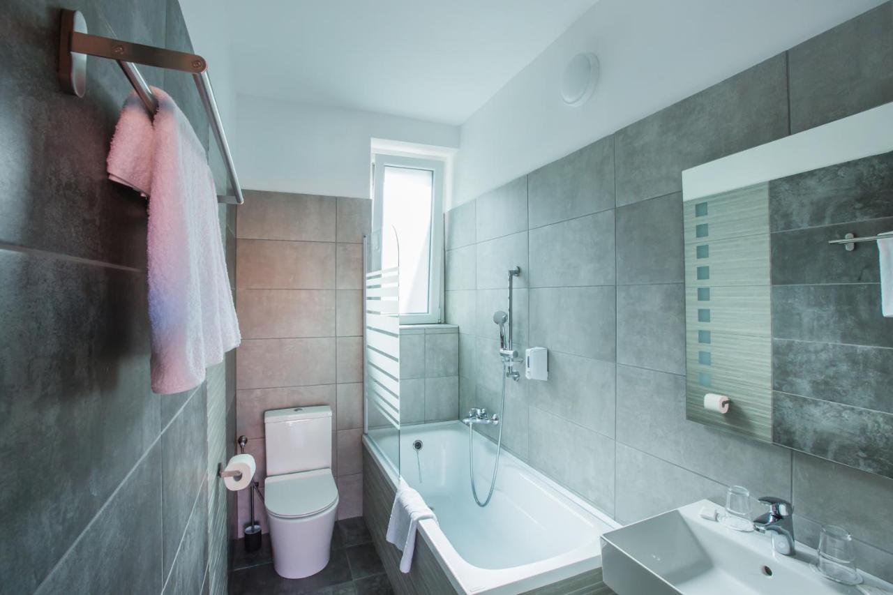 Fogado A Ket Toelgyfahoz Bed & Breakfast Sumeg Luaran gambar