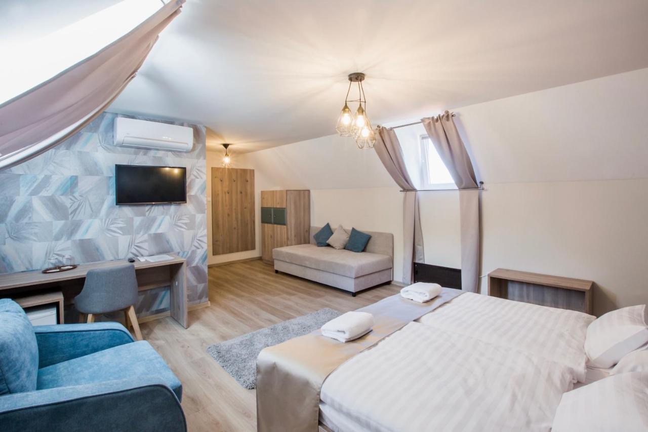 Fogado A Ket Toelgyfahoz Bed & Breakfast Sumeg Luaran gambar