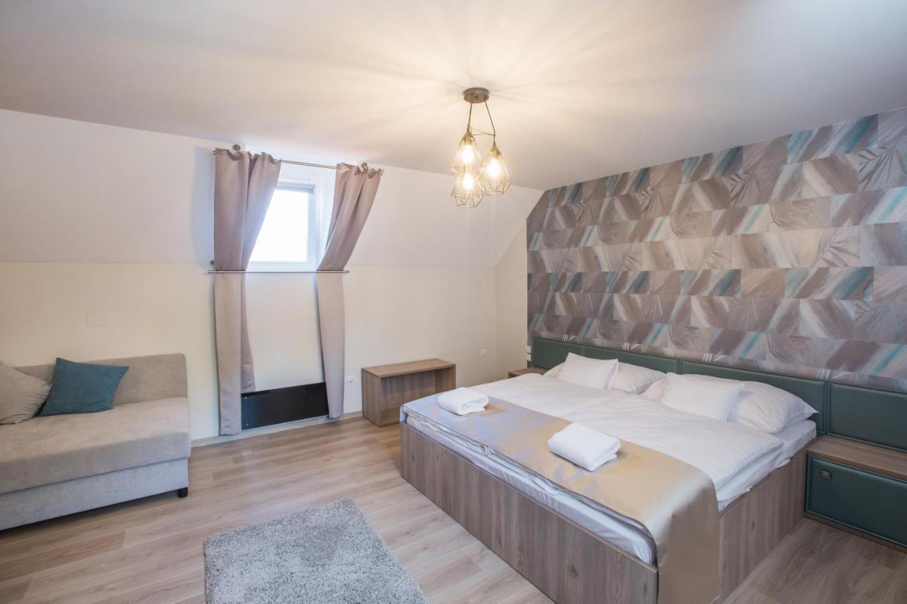 Fogado A Ket Toelgyfahoz Bed & Breakfast Sumeg Luaran gambar